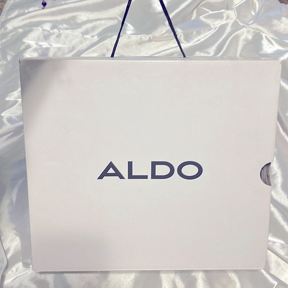 New - Picture 5 of 5